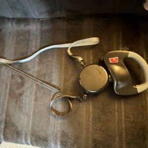 Dual Dog Leash with Retractable Handle and Light- Black